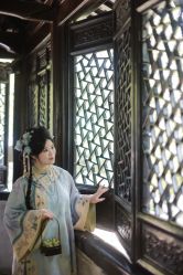 -一揽芳华汉服旗袍体验馆(拙政园店)