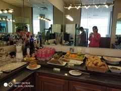 -班达拉奈克国际机场