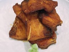 上海熏鱼-老正兴菜馆(福州路店)