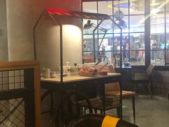 大堂-机器人火炉披萨