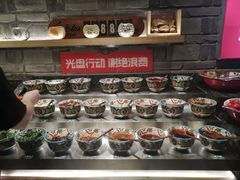 -老牌坊云南鱼豆花火锅(哈西万达店)