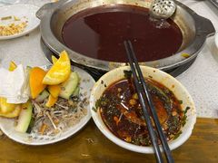 -老表牌·蛙蛙鸡冷锅鱼(成都东站店)