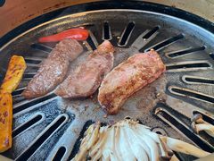 -炼火烤肉店