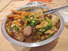 -柳州肥姨妈大骨螺蛳粉(万达中心店)