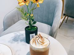 -Fridi Patisserie Cafe