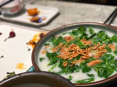 樱花虾米汤豆苗-辛香汇·现炒川菜(淮海路百盛店)