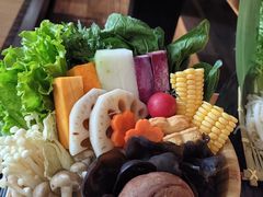 -湊湊火锅·茶憩(南京东路悦荟店)