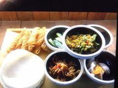 -挂旗柴锅鸡(蚌山区嘉年华店)