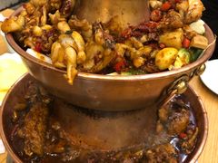 -超越炭火牛蛙火锅鸡(河东店)