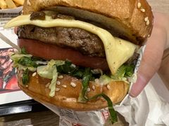-The Habit Burger Grill 哈比特汉堡(爱琴海店)