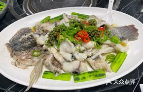 Steamed Tilapia with Sliced Chilies