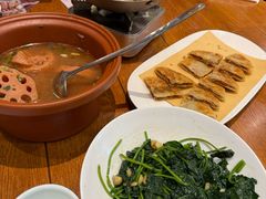 -黄泥岗·地道湖北菜(奥特莱斯店)