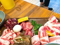 -草家酱蟹炭火烤肉店(珲春南路一店)
