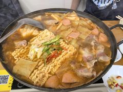 -亲昵春川鸡排(韩国美食街店)