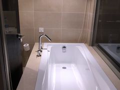 -南京新街口桔子水晶酒店