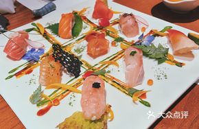 Yincai Feng Hand-Pressed Sushi Assortment