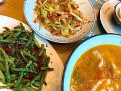 -临界音乐酒馆·小龙虾·江湖菜(华熙LIVE·鱼洞店)