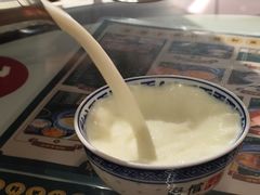-广信牛奶甜品世家(台东店)