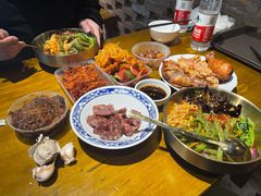 老妈拌饭-聚合鑫东北熏酱熟食麻辣面(长阳店)