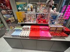 -泡泡玛特POPMART (北京超极合生汇店)