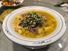 酸汤肥牛-裕德隆清真饭庄·天津特色菜(东丽店)