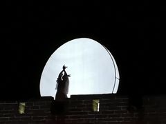 台儿庄古城门楼独舞表演-台儿庄古城