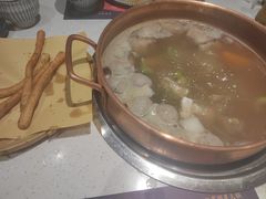 -牛村来人潮汕牛肉火锅(西单店)