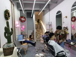 -茶发Salon·烫发染发理发