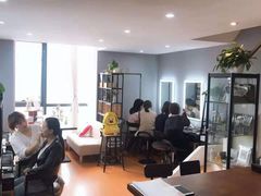 -ME觅妆·定制美妆·彩妆私教(菱角湖店)