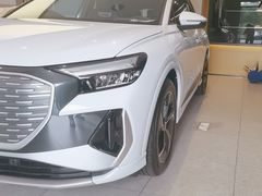 -上海永达奥诚奥迪4S店(申江路店)