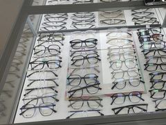 -潘多拉眼镜·蔡司依视路明月(潘家园店)