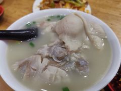 -雷祖芳老妈蹄花店