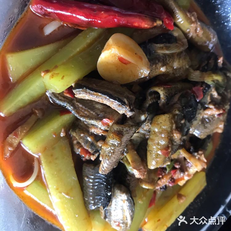 ️在家研究新菜谱。今天我们来做红烧鳝鱼