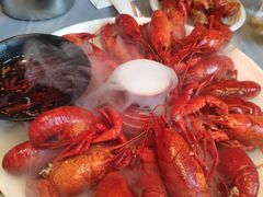 -肥肥虾庄·金牌油焖大虾(汉口城市广场店)