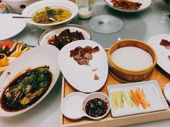 -沪华海鲜大酒楼(南汇店)