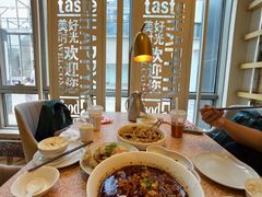 -红樱桃·欢乐餐厅(太原里店)