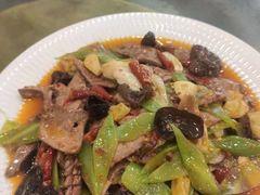 -糊涂兔毛毛菜(八里庄店)