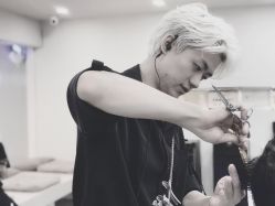 -DX HAIR SALON·发现未知美发沙龙