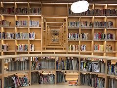 -漕河泾街道图书馆(漕河泾社区文化活动中心店)