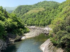 -燕子河大峡谷天坑仙境