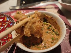 -尚尚仙·酸汤猪手·猪肚鸡火锅(华联万柳购物中心店)