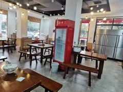 -裕新楼粉面馆·石磨手工粉(四方坪店)