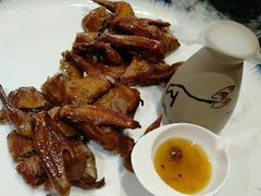 金牌烤乳鸽-夜宴江景餐厅
