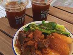 老广菠萝冰美式-CowCow其其·牛杂咖啡公司(六运店)
