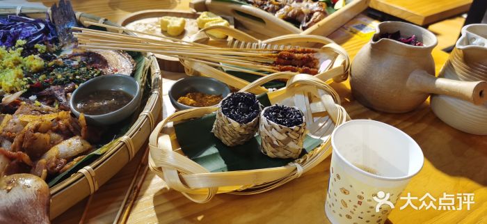 勺子米线·云南传统小吃市集(四方街店)图片
