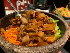 鸡腿肉石锅饭-韩悦牛排烤肉(仓山万达店)