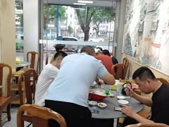 -官塘陈记鱼生·潮汕砂锅粥·潮汕生腌牛肉火锅(潮枫路总店)