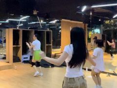 -威克健身游泳(万菱汇店)