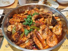 -黄记煌三汁焖锅(新佳丽江汉路店)