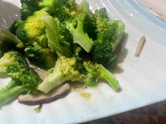 -羊巴道新疆菜·清真(上梅林店)